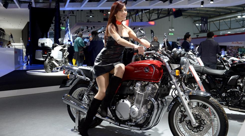 girls-eicma-2014--12-4.jpg
