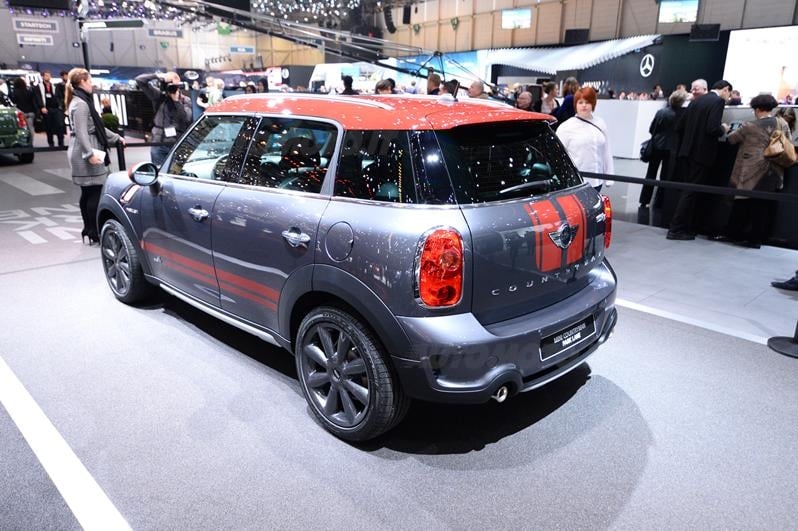 mini-al-salone-di-ginevra-2015--13-6.jpg