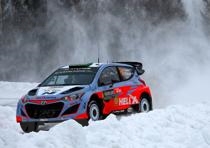 Hayden Paddon Hyundai WRC 2015 (7)